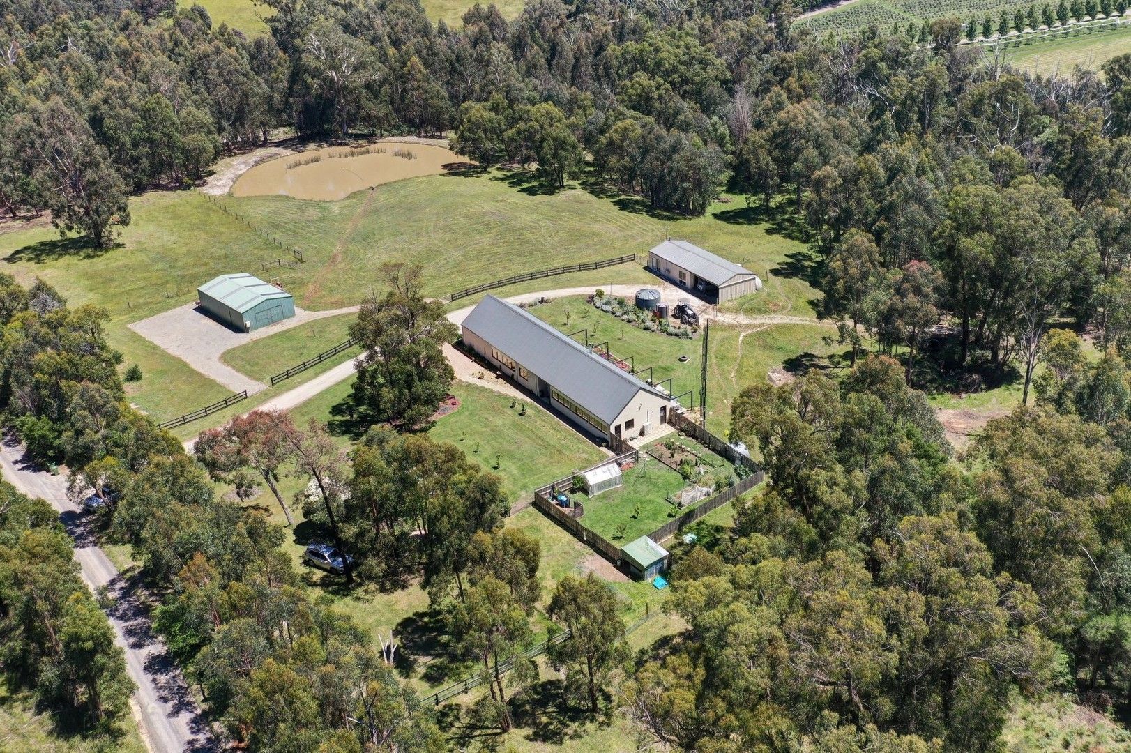 4 bedrooms Acreage / Semi-Rural in 57 Hargreaves STEELS CREEK VIC, 3775