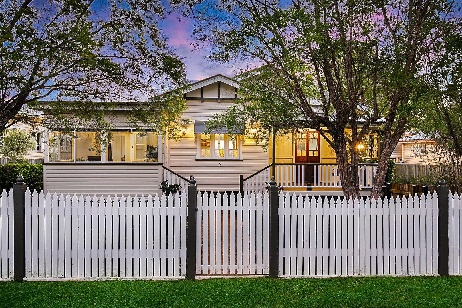 9 Godfrey Street, East Toowoomba Property History & Address Research
