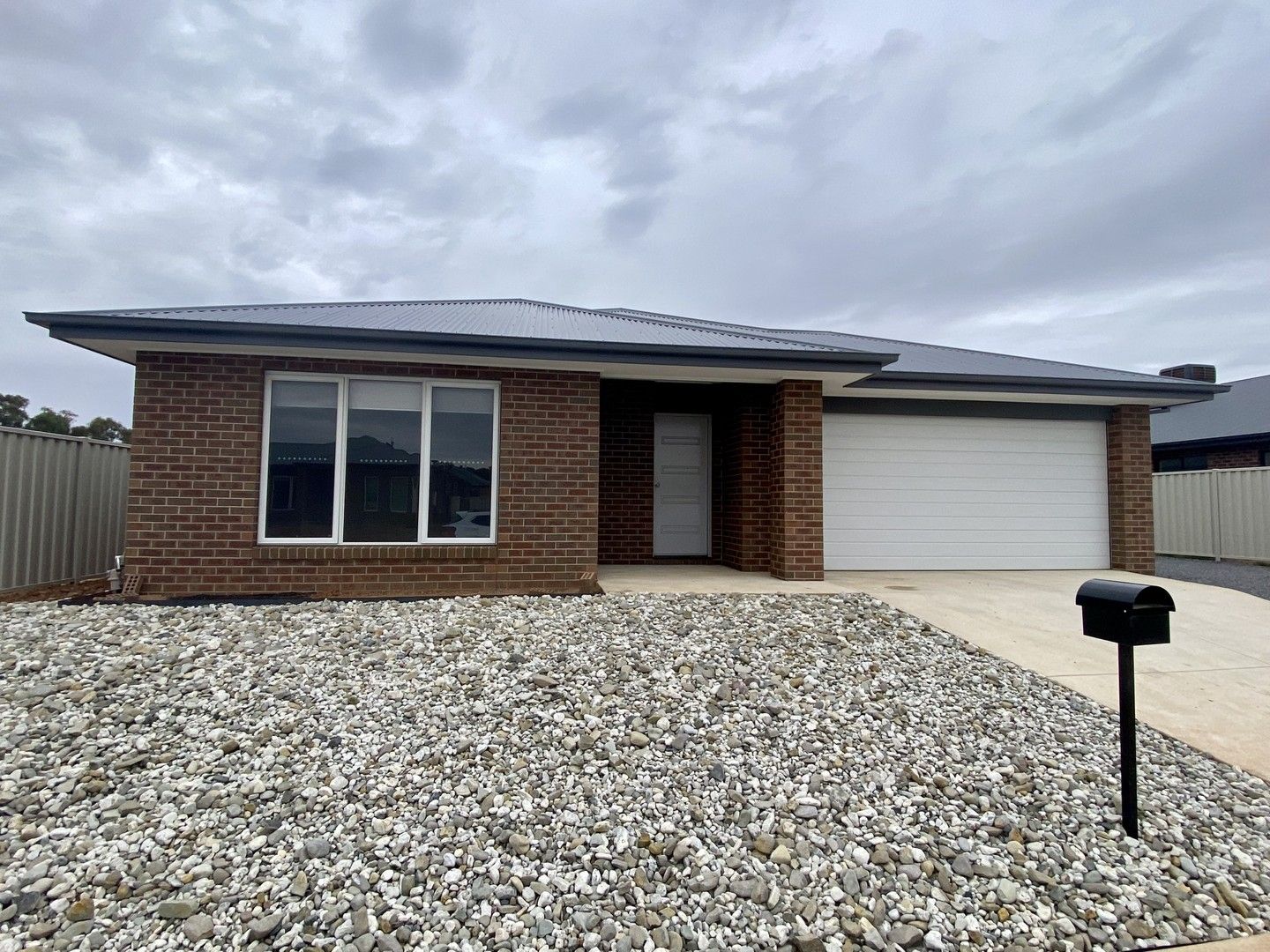 25 Grasso Drive, Cobram VIC 3644 House For Rent 500 Domain