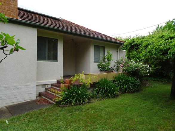 21 Macartney Crescent, Deakin ACT 2600