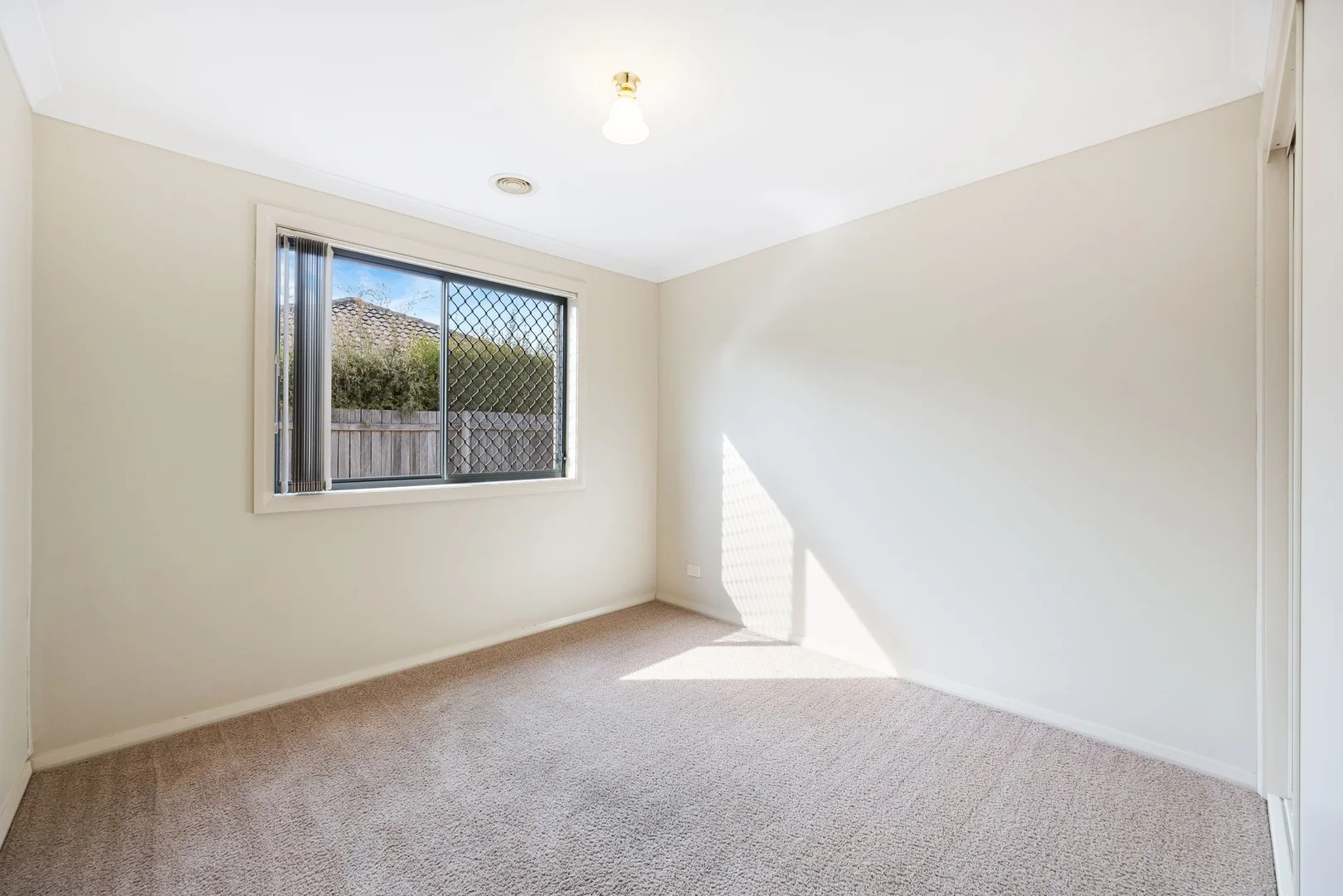 Additional image 9 of Harrison ACT 2914