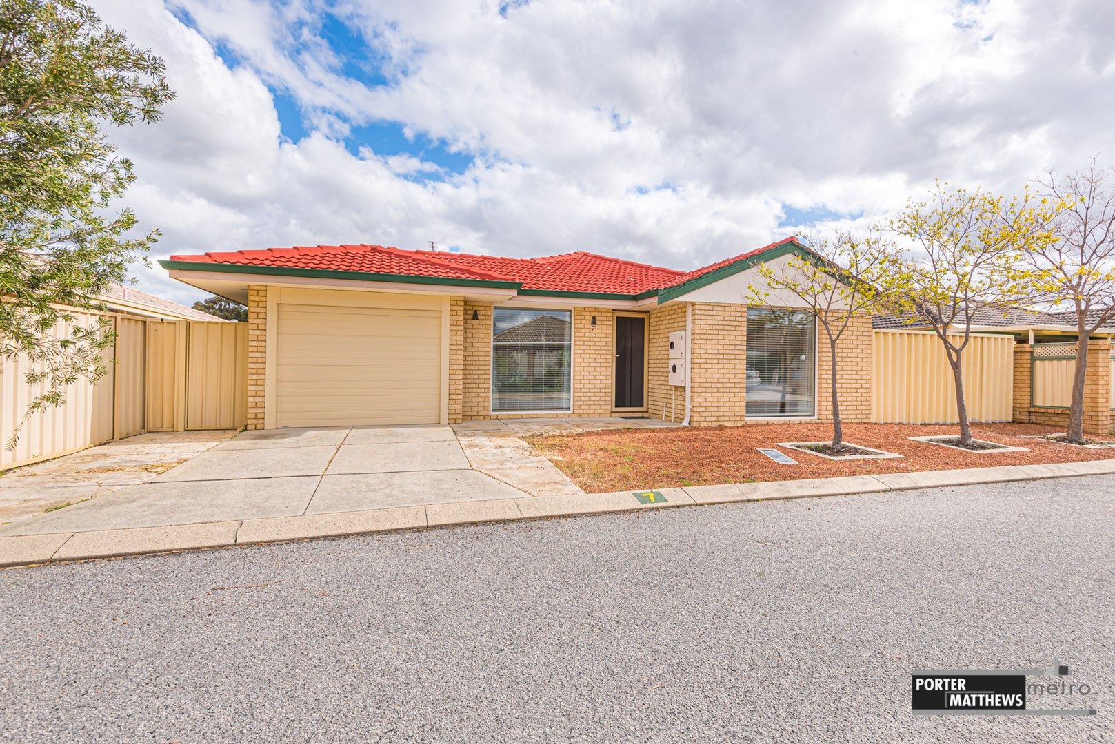 3 bedrooms Villa in 7/11 Apley Street MADDINGTON WA, 6109