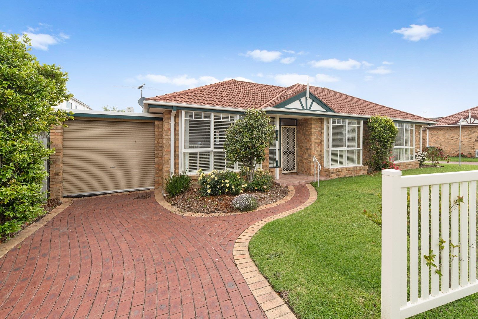 3 bedrooms Townhouse in 1/58 Wilsons Road MORNINGTON VIC, 3931
