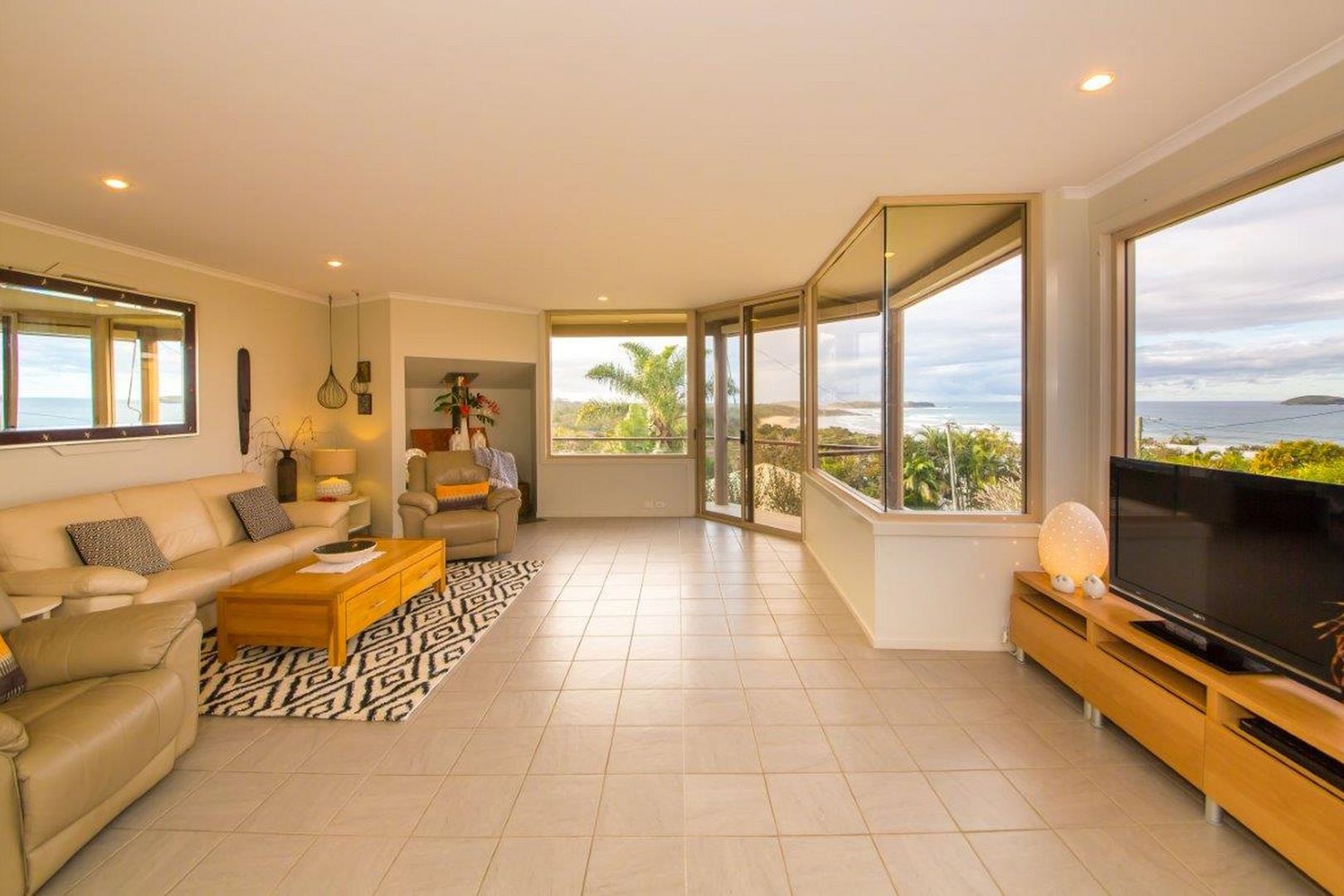 34 Ocean View Crescent, Emerald Beach NSW 2456, Image 1