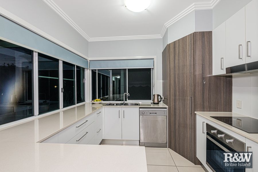 2/8 Wattle Avenue, Bongaree QLD 4507, Image 1