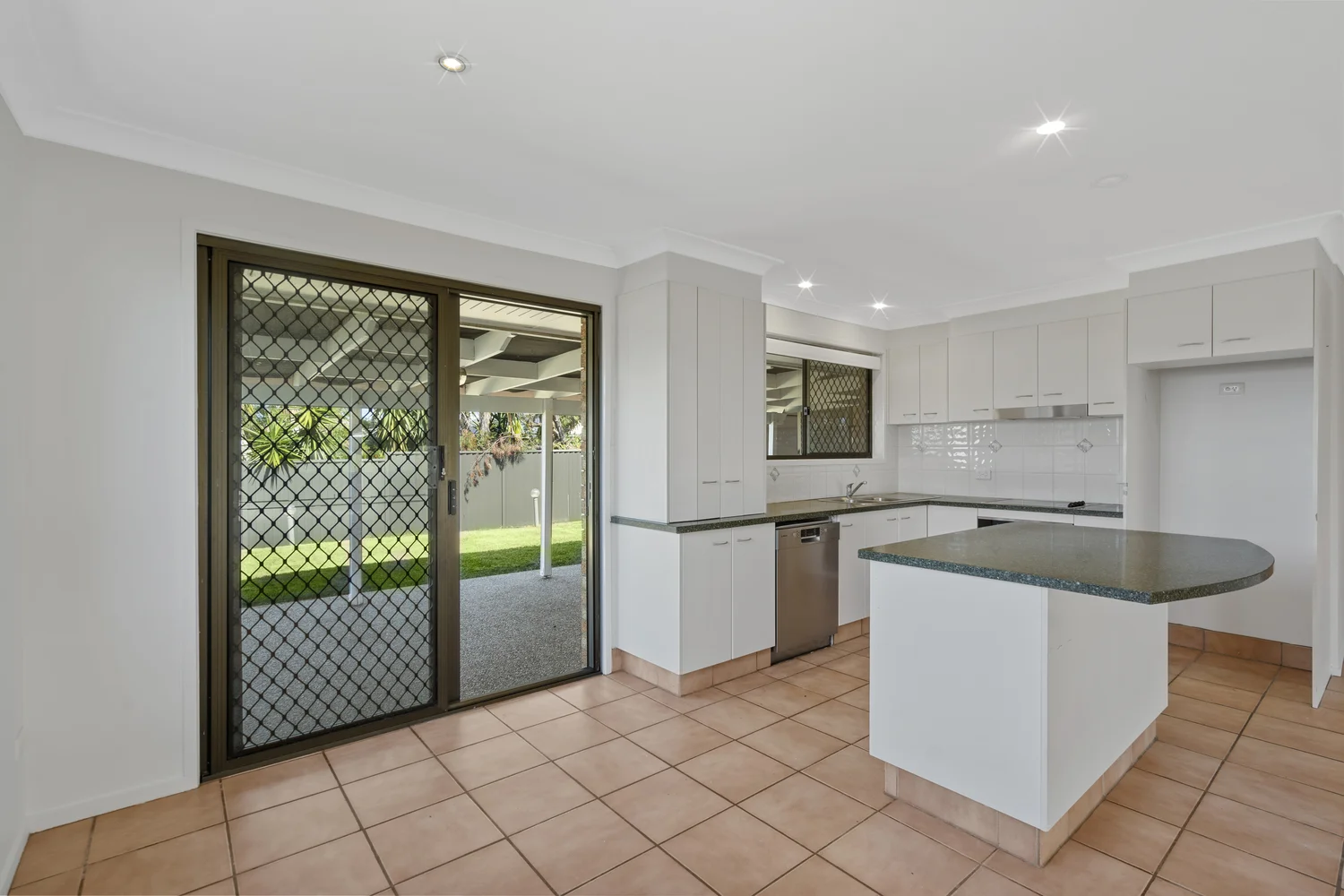 Additional image 14 of 5 Dearne Place, Carrara QLD 4211