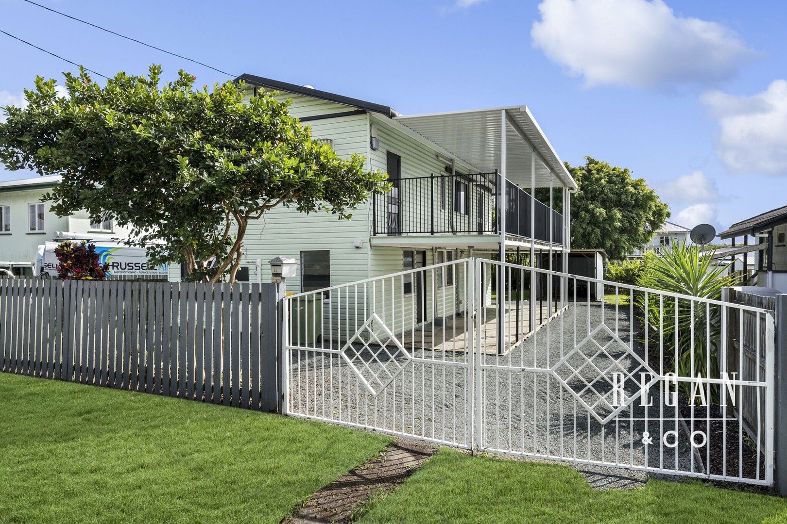 4 bedrooms House in 10 Plume Street REDCLIFFE QLD, 4020