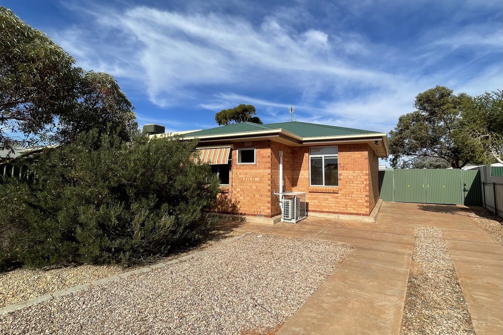 3 bedrooms House in 99 Bastyan Crescent WHYALLA STUART SA, 5608