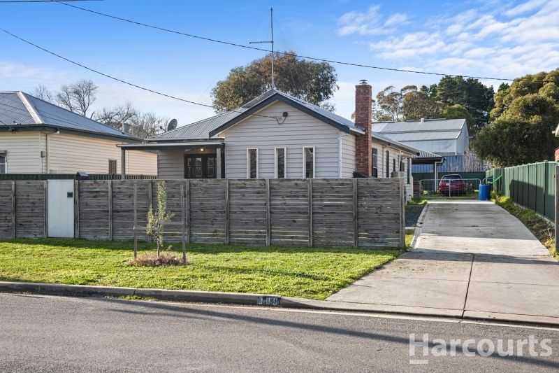 3 bedrooms House in 309 Larter Street CANADIAN VIC, 3350
