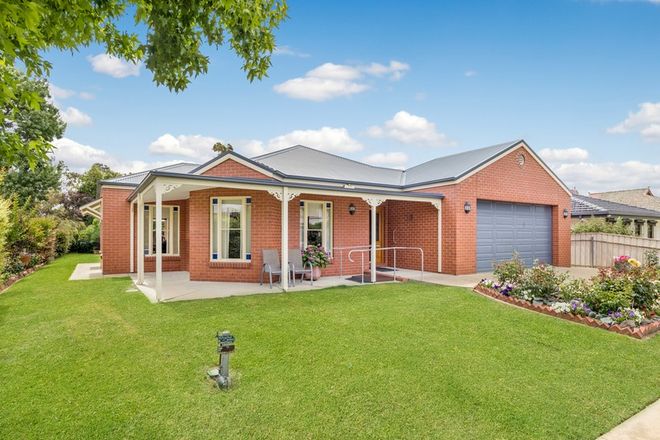 Picture of 6 MacKay Street, ROCHESTER VIC 3561