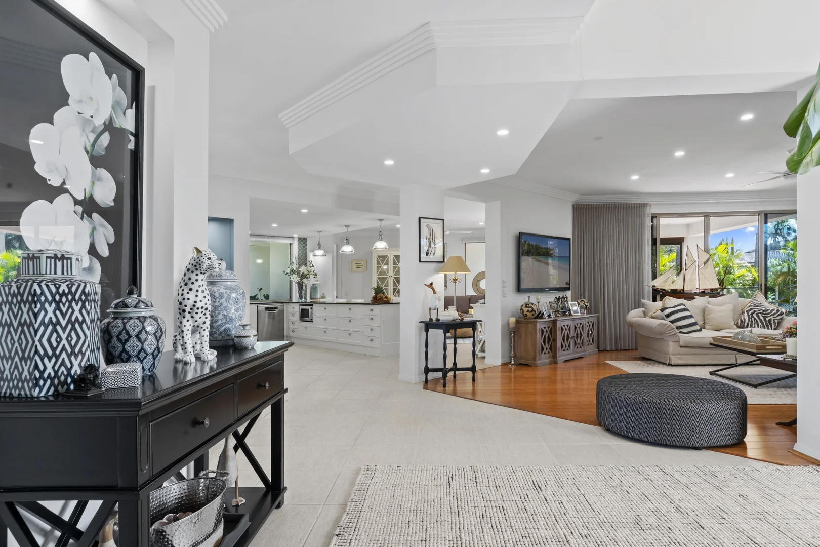 Additional image 5 of 6 Montserrat Court, Clear Island Waters QLD 4226