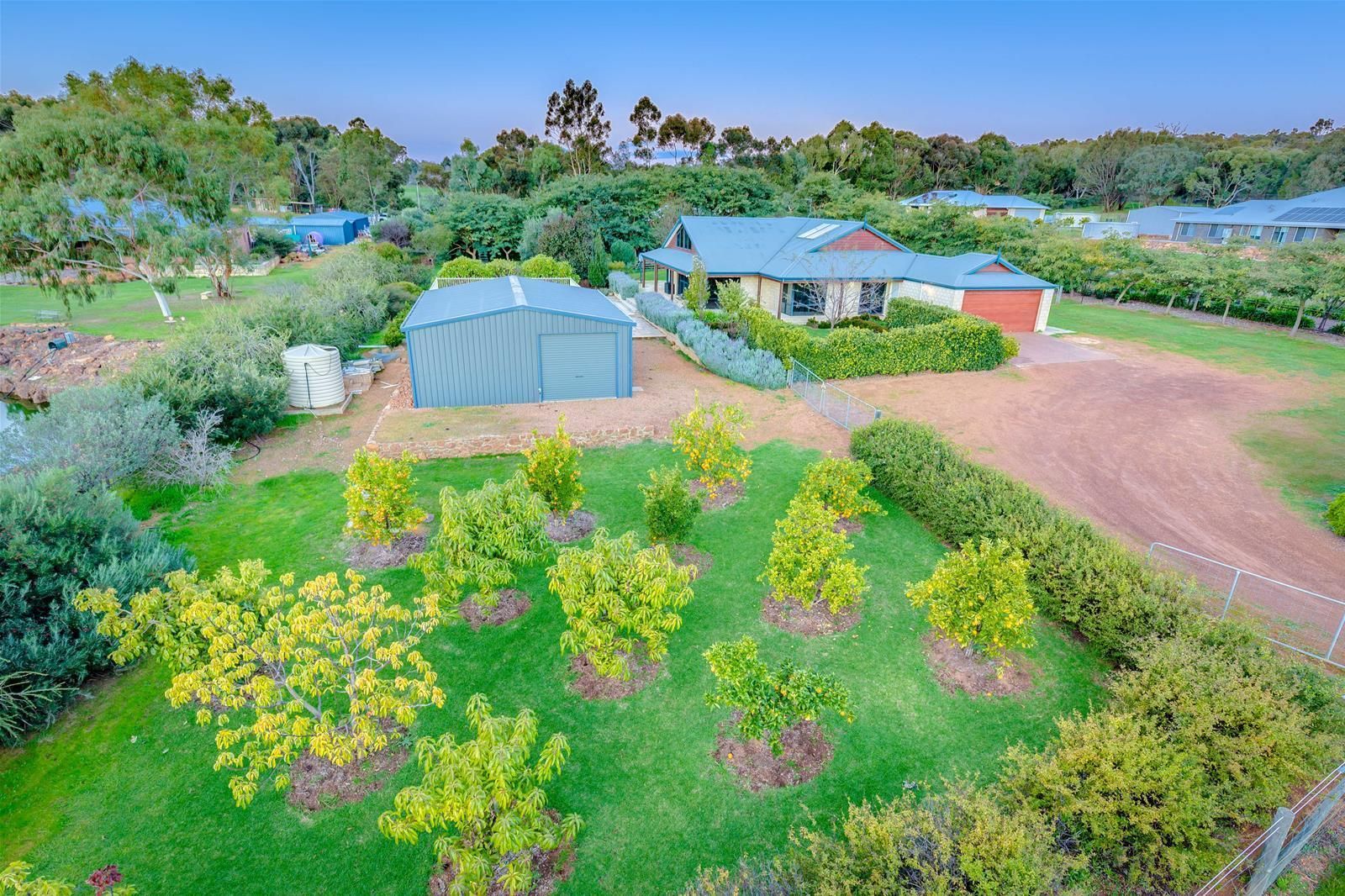 13 Cartland Court, Bedfordale WA 6112, Image 2