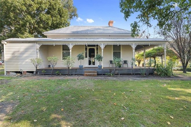 Picture of 187 Roach Rd, WARRENBAYNE VIC 3670