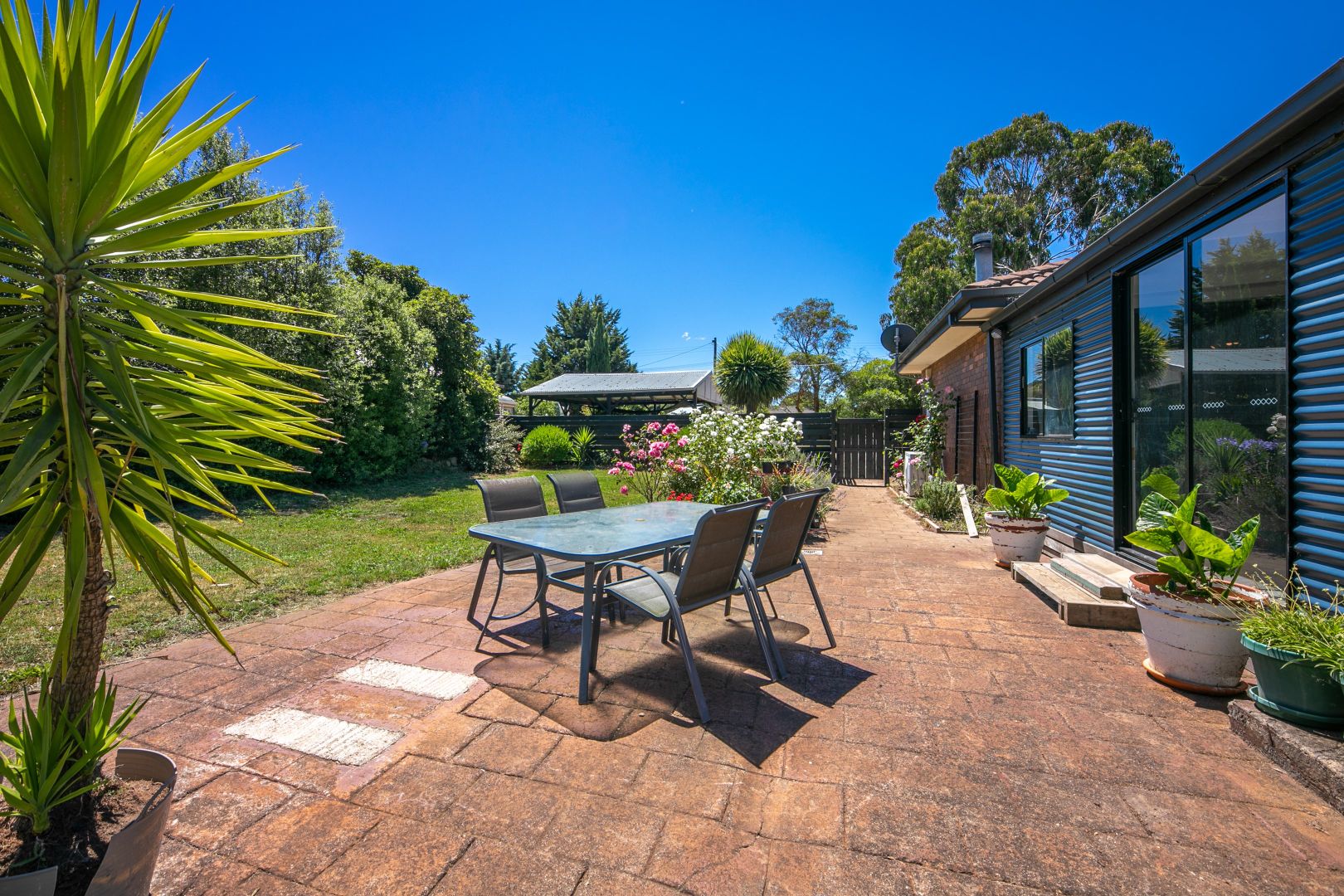 7 Regan Drive, Romsey VIC 3434, Image 2