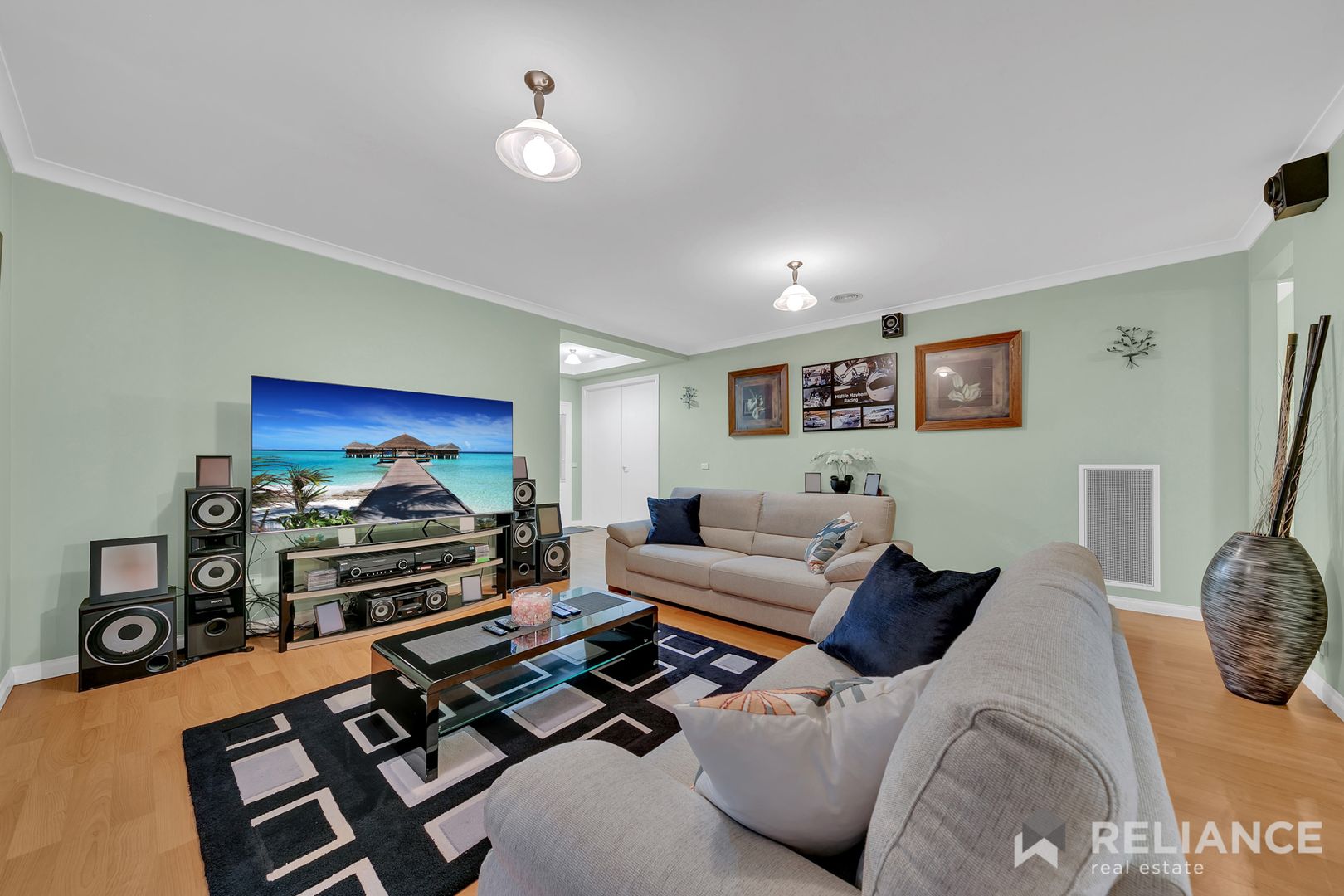 2 Burrumbeet Court, Manor Lakes VIC 3024, Image 2