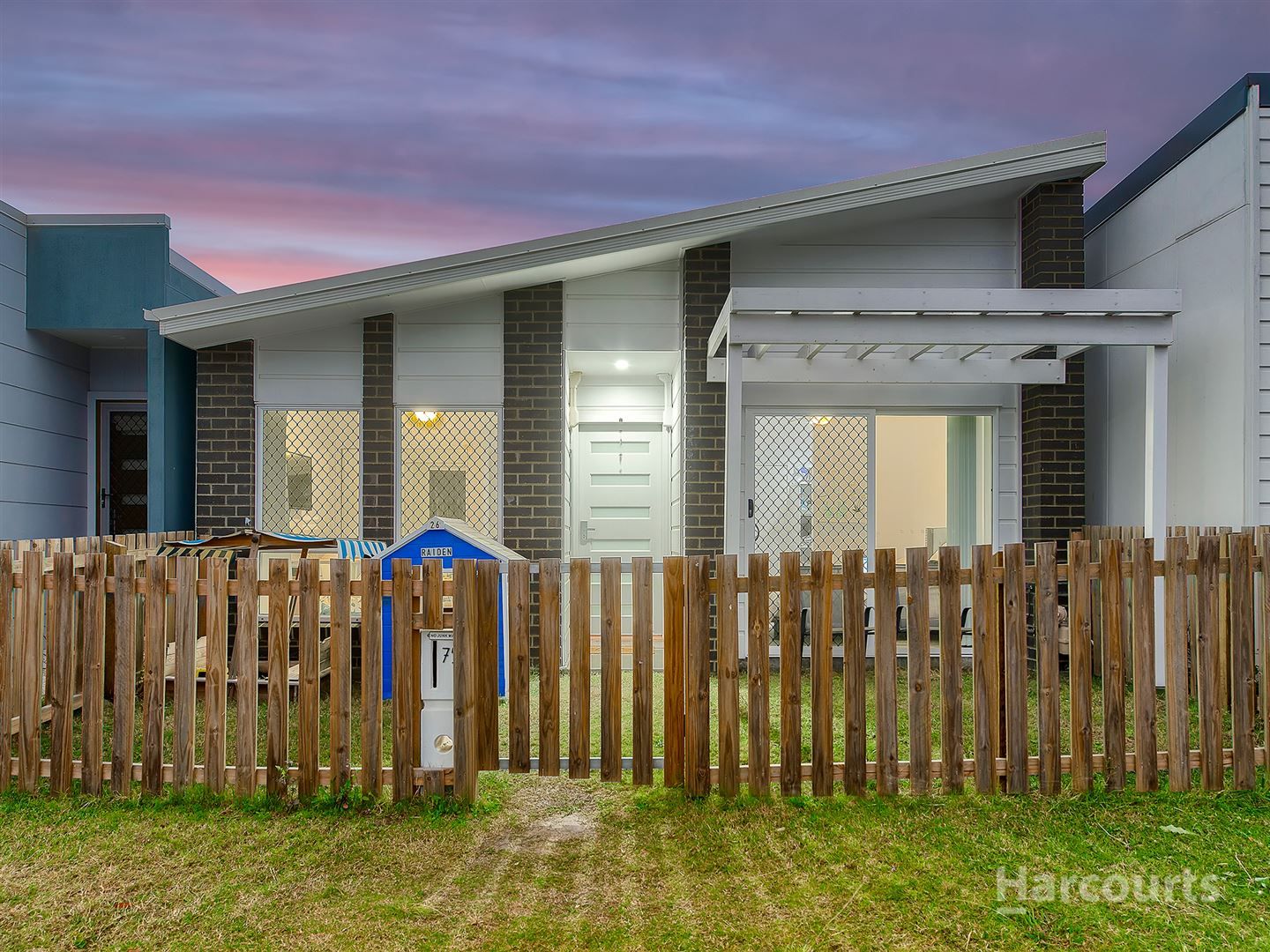 3 bedrooms House in 75 Macquarie Circuit FITZGIBBON QLD, 4018