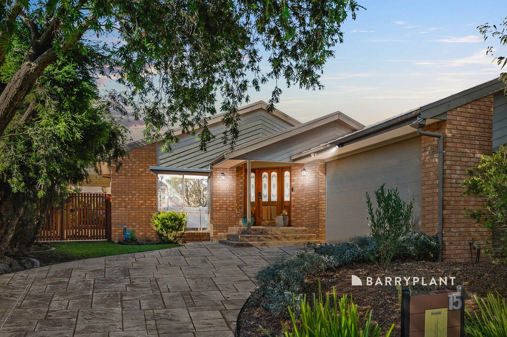 15 Lexcen Close, Berwick VIC 3806, Image 0