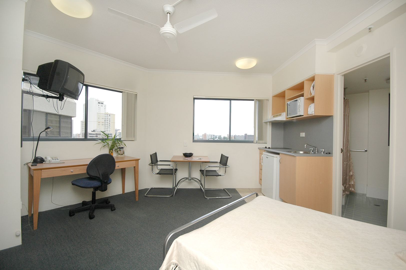 1613/108 Margaret Street, Brisbane City QLD 4000, Image 2