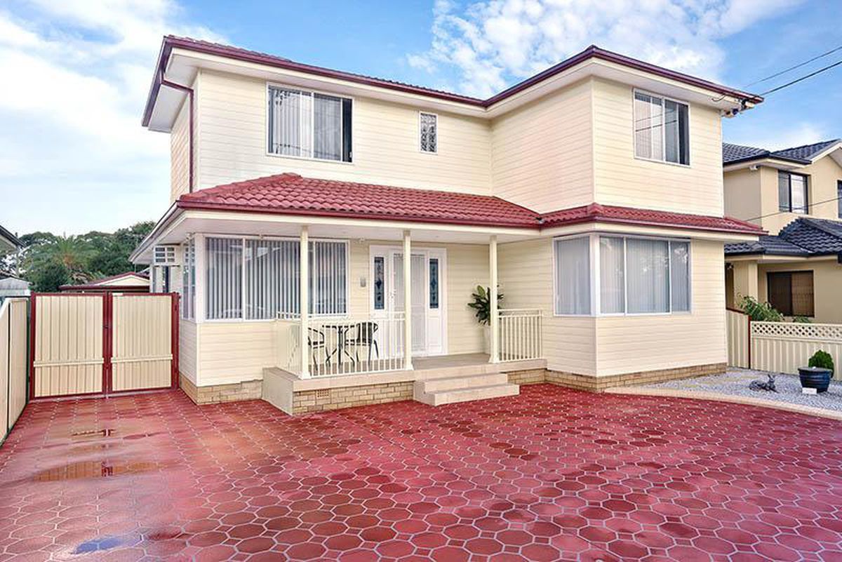 19 Foxlow Street, Canley Heights NSW 2166