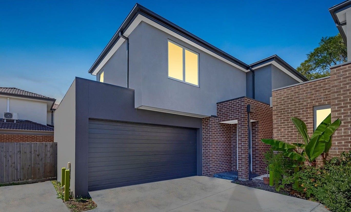 4 bedrooms Townhouse in Unit 3/169 Surrey Rd BLACKBURN VIC, 3130