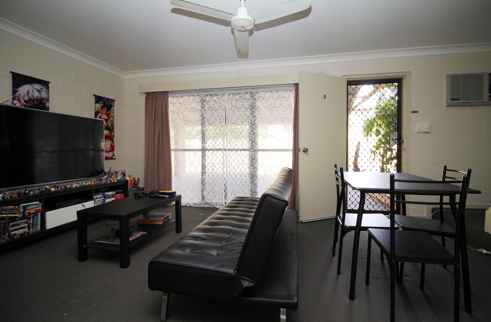 2/12 Richmond Street, Hermit Park QLD 4812, Image 2