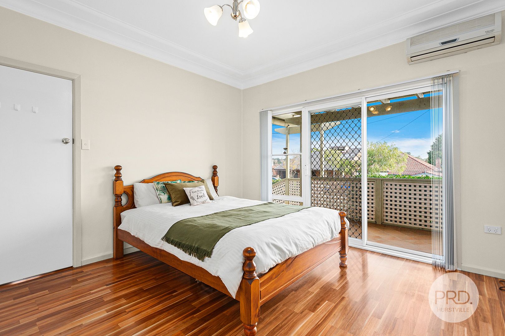 252 Carrington Avenue, Hurstville NSW 2220, Image 2