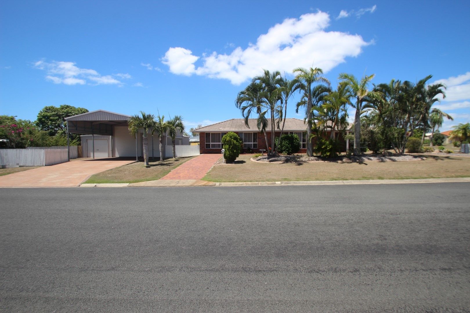 74-76 Ladbroke Crescent, Urangan QLD 4655