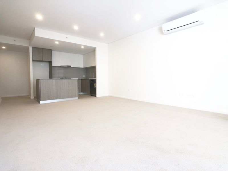 2 bedrooms Apartment / Unit / Flat in A1004/100 Castlereagh Street LIVERPOOL NSW, 2170
