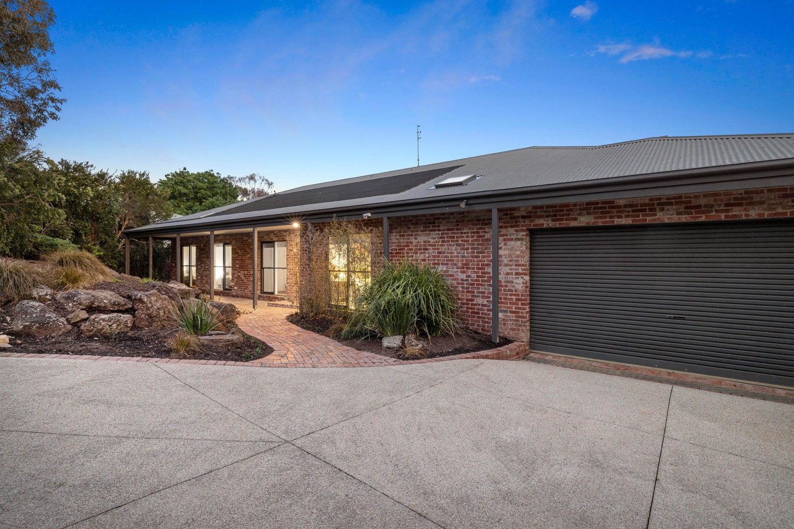 4 bedrooms House in 22-24 Claremont Street MOUNT ELIZA VIC, 3930
