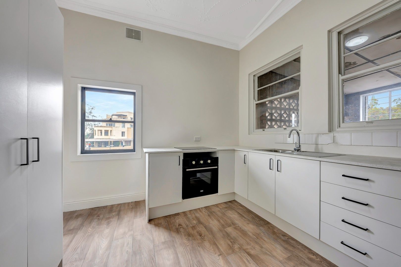 2 bedrooms Apartment / Unit / Flat in 48 Langston Place EPPING NSW, 2121