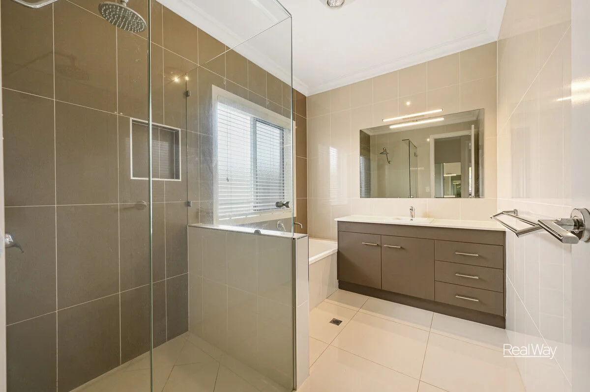 Additional image 5 of 76 Wood Drive, Middle Ridge QLD 4350