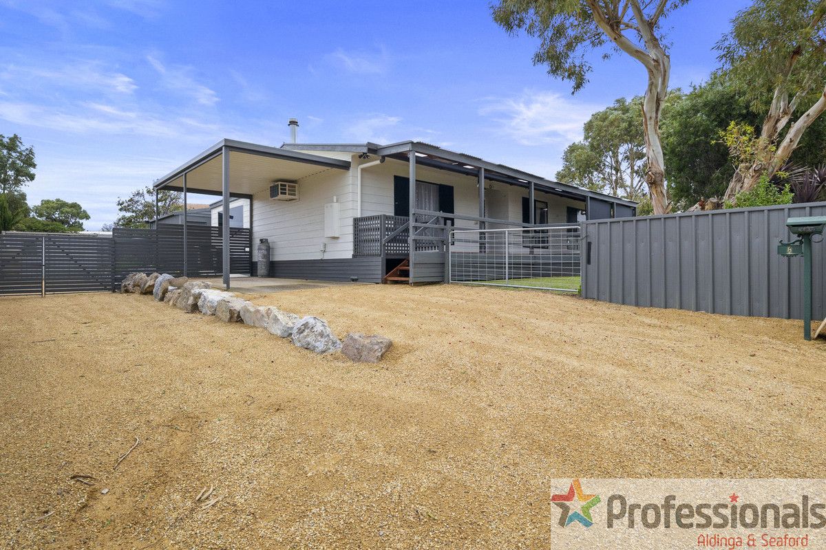 8 Lucerno Crescent, Sellicks Beach SA 5174, Image 2