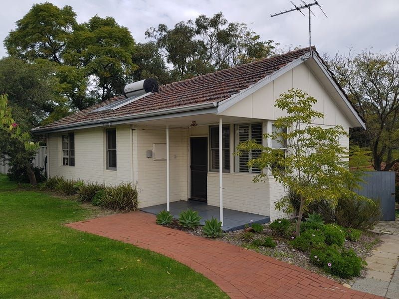 3 bedrooms House in 16 Sudlow Street EMBLETON WA, 6062