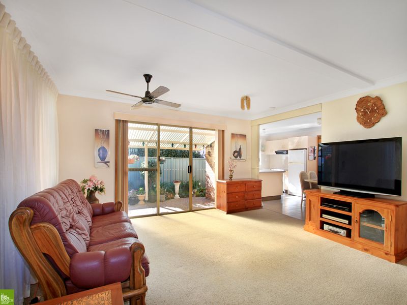 2/6 Tallegalla Street, UNANDERRA NSW 2526, Image 0