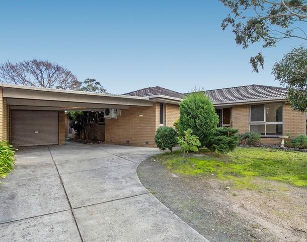 32 Cambden Park Parade, Ferntree Gully VIC 3156