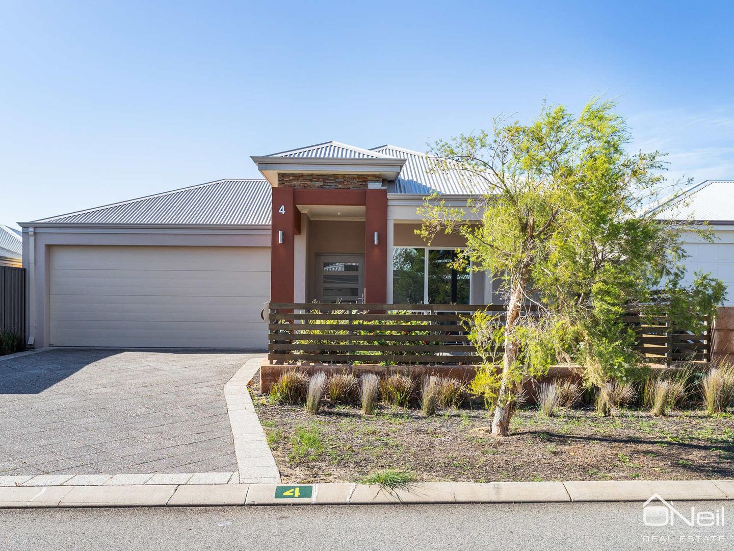 4 Rotsee Place, Champion Lakes WA 6111, Image 1