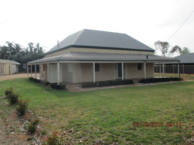 4 bedrooms House in 51 Tobruk Terrace LOXTON SA, 5333