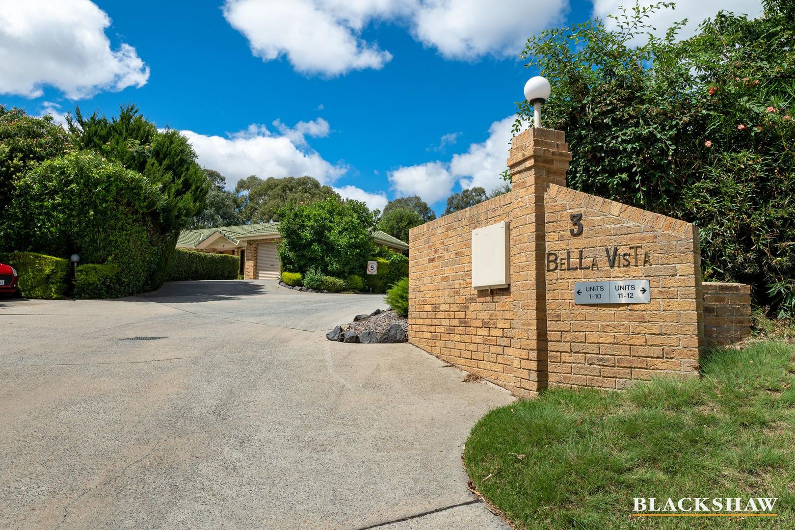 4/3 Derrington Crescent, Bonython ACT 2905, Image 1