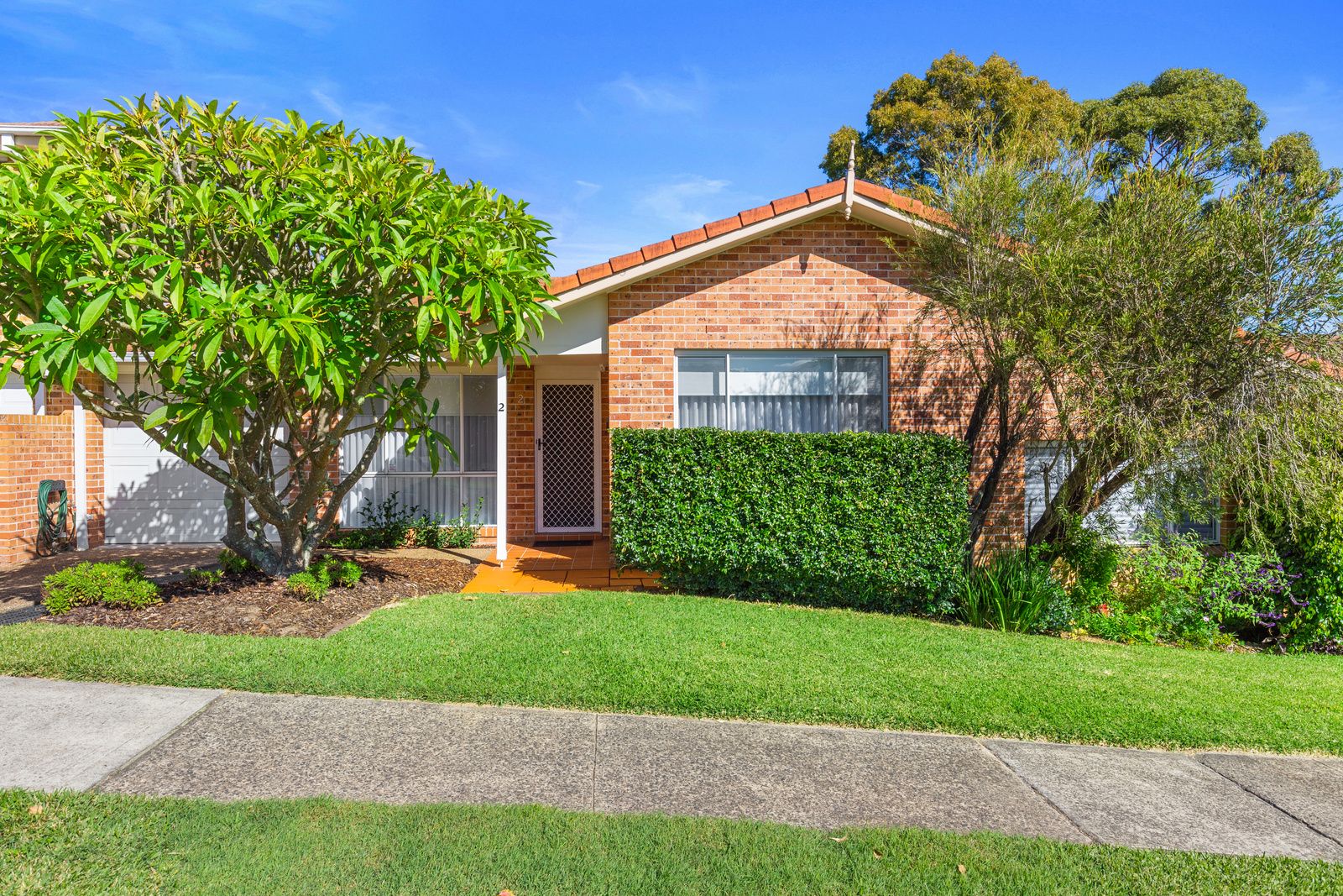 2/35 National Avenue, Loftus NSW 2232 Villa For Rent 750 Domain