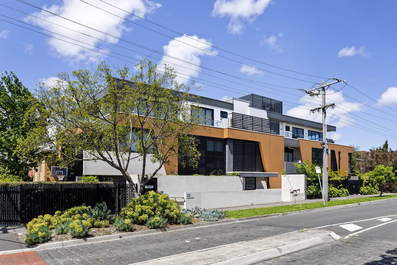 2 bedrooms Apartment / Unit / Flat in 203/22 Findon Street HAWTHORN VIC, 3122