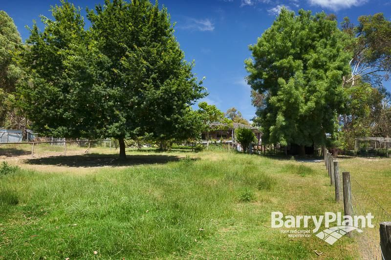 30 Coopers Road, MACCLESFIELD VIC 3782, Image 0