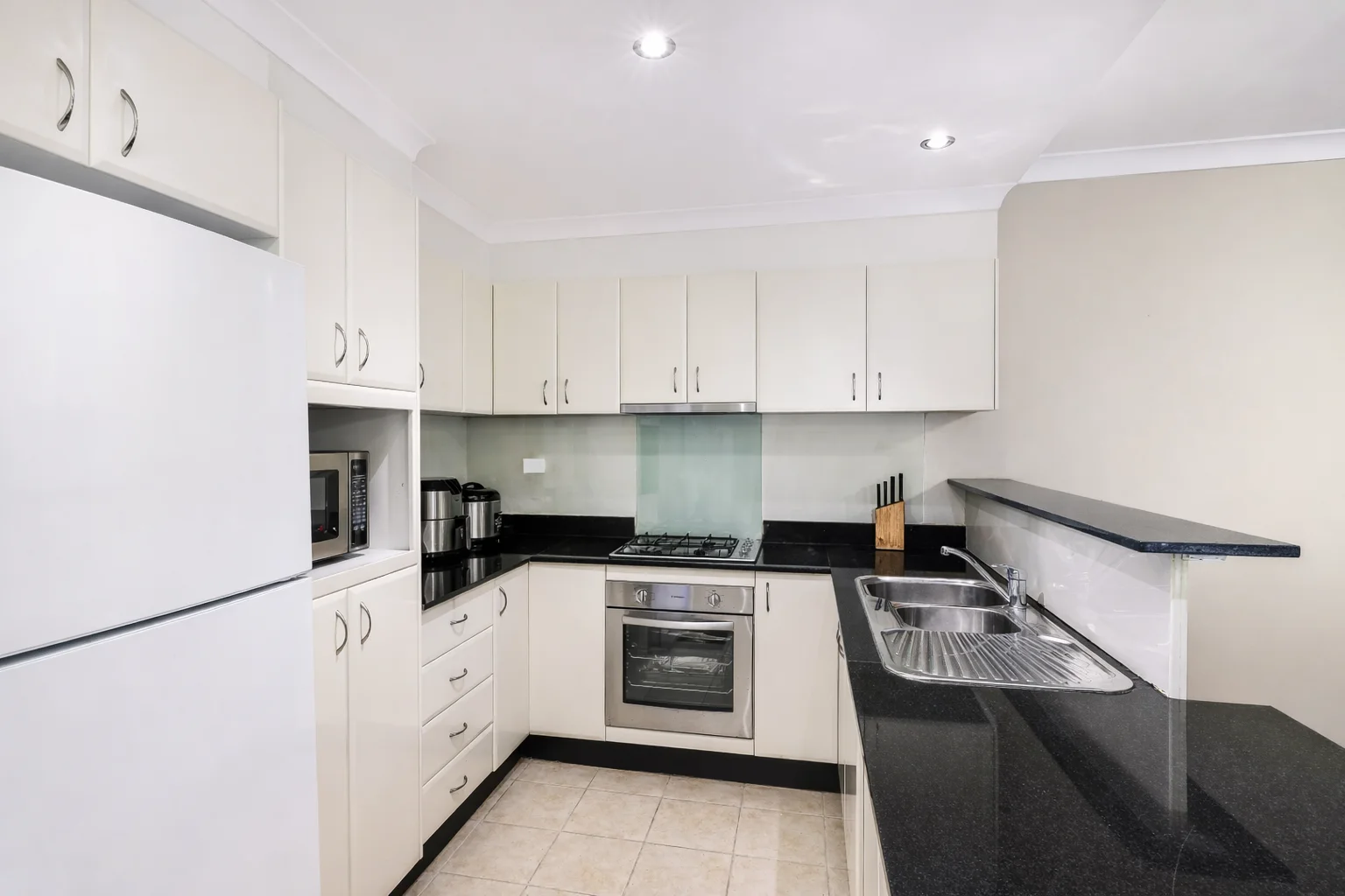 Additional image 4 of 612/16-20 Meredith Street, Bankstown NSW 2200