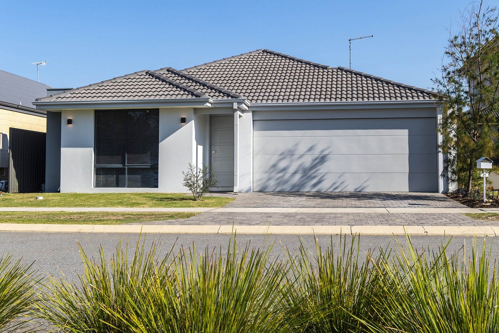 4 bedrooms House in 21 Ginger Loop TREEBY WA, 6164