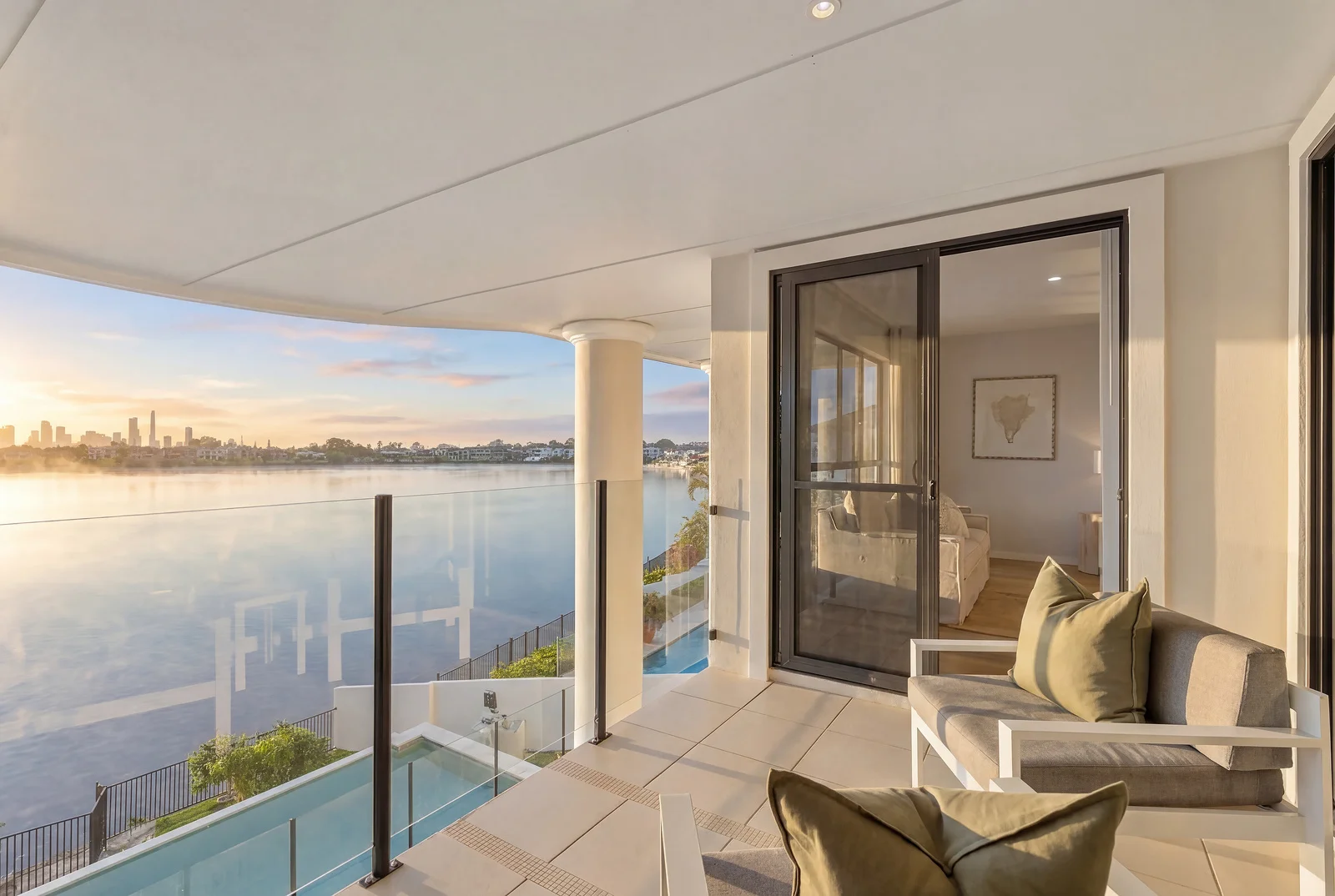 Additional image 25 of 74 Sir Bruce Small Boulevard, Benowa Waters QLD 4217