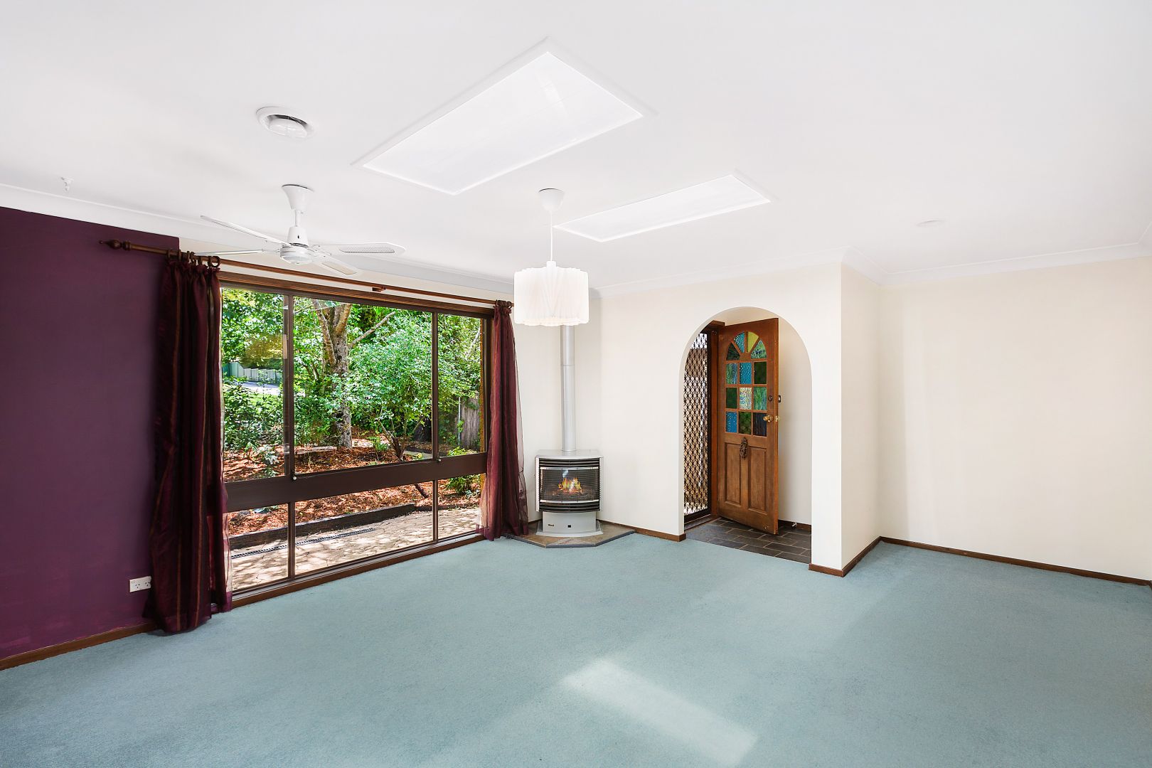 26 Pritchard Street, Wentworth Falls NSW 2782, Image 2