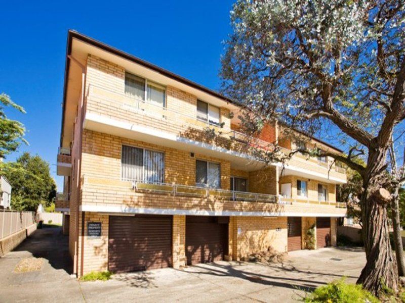 2 bedrooms Apartment / Unit / Flat in 1/5-7 Oriental Street BEXLEY NSW, 2207