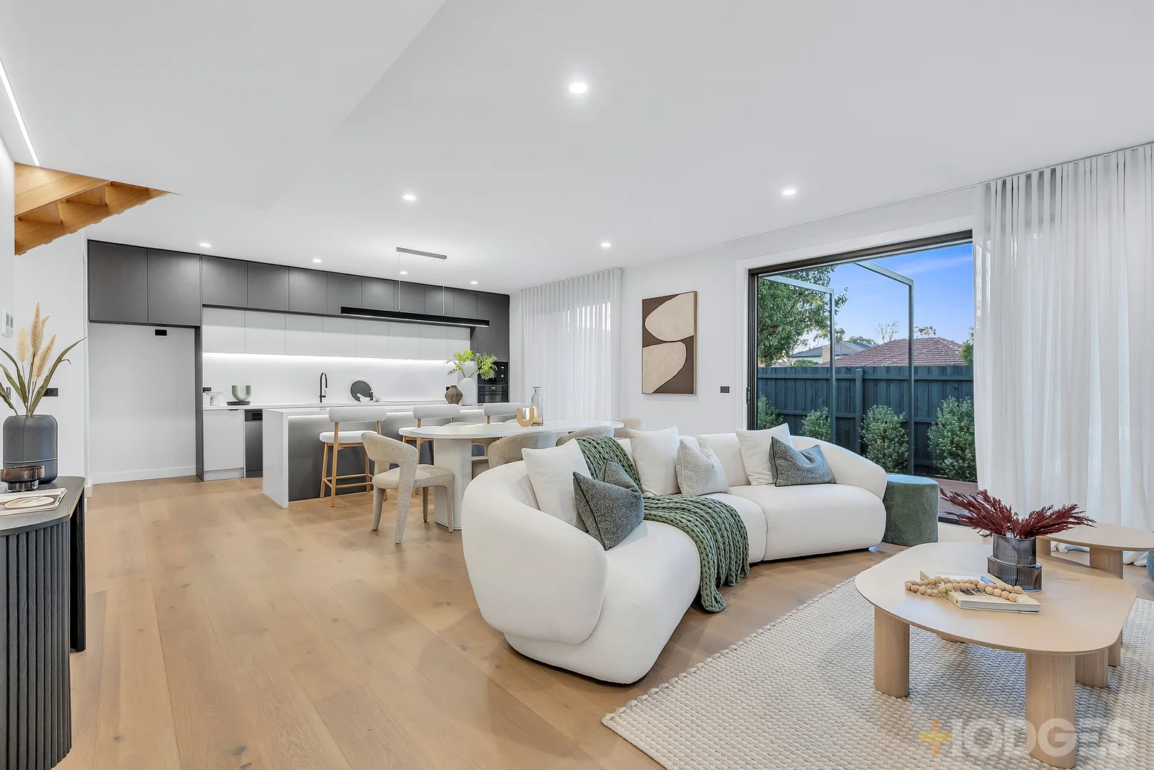 Additional image 2 of 11 Harvey Court, Cheltenham VIC 3192