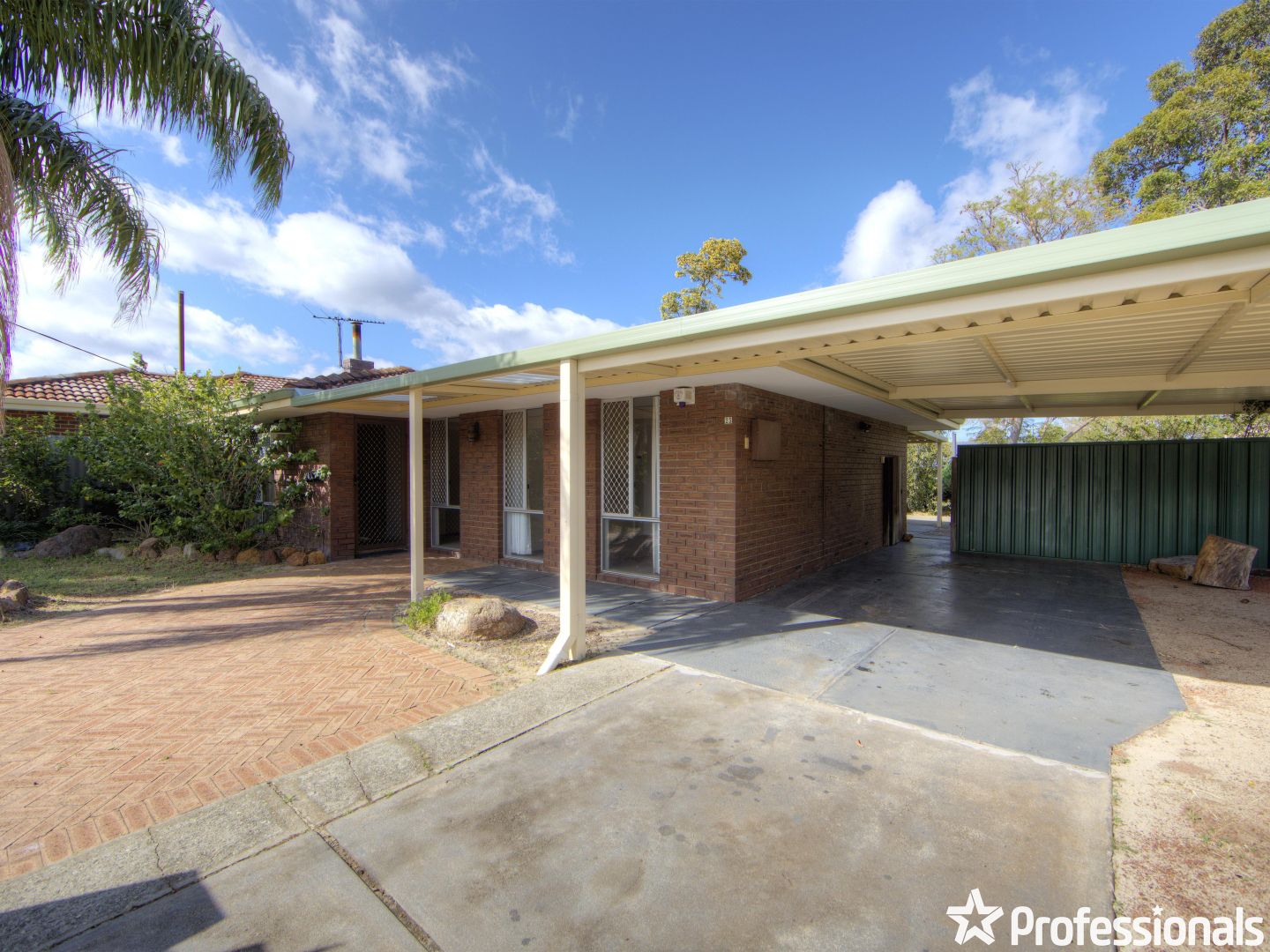 23 Coolabah Way, Forrestfield WA 6058 House For Rent 490 Domain