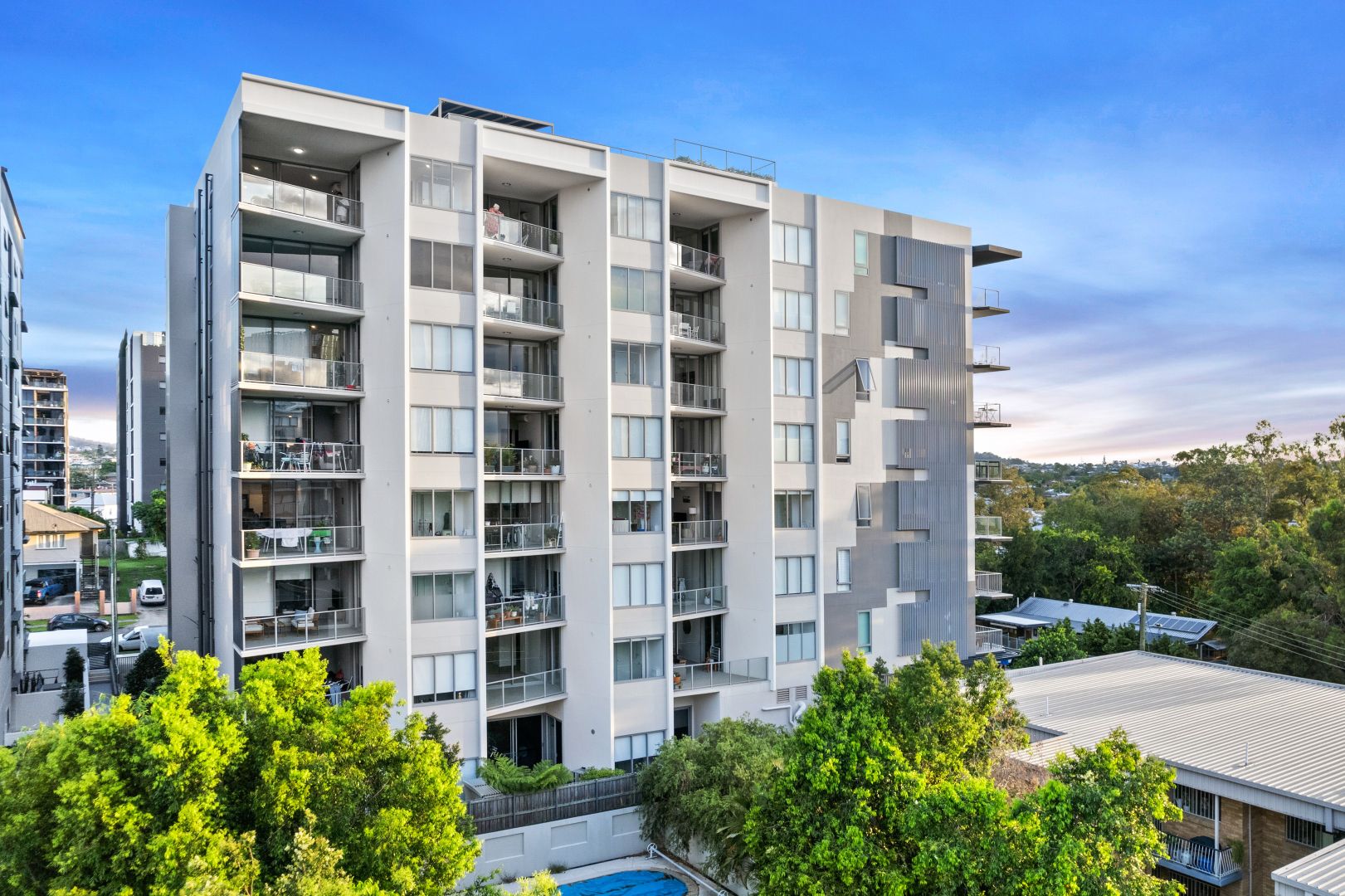 807/48 Lincoln Street, Greenslopes QLD 4120, Image 2