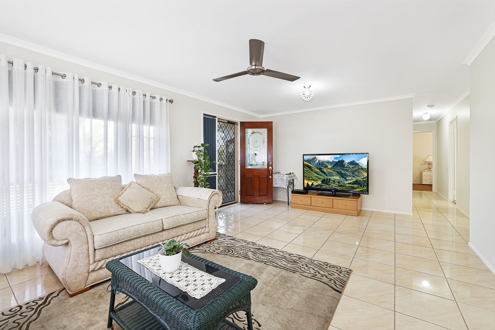 16 Park Estate Drive, Branyan QLD 4670, Image 2